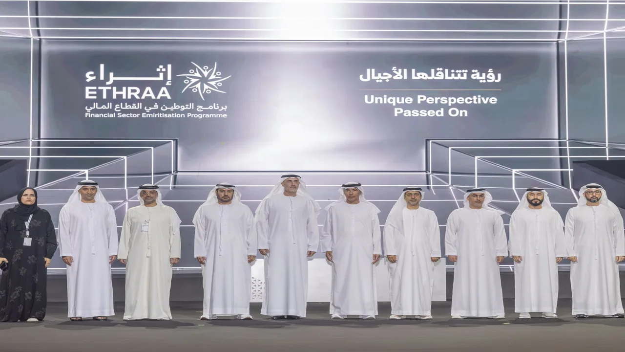 تخريج 1200 شاب وشابة في برنامج “إثراء” برعاية منصور بن زايد